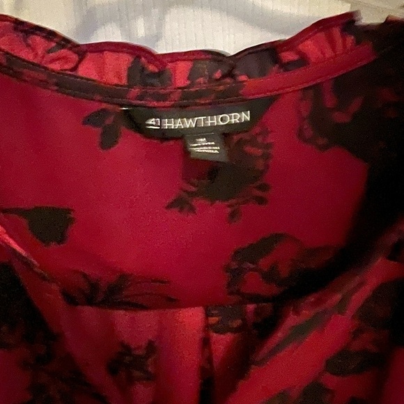 Women's Red and Black Floral short sleeve top size M - Picture 2 of 11